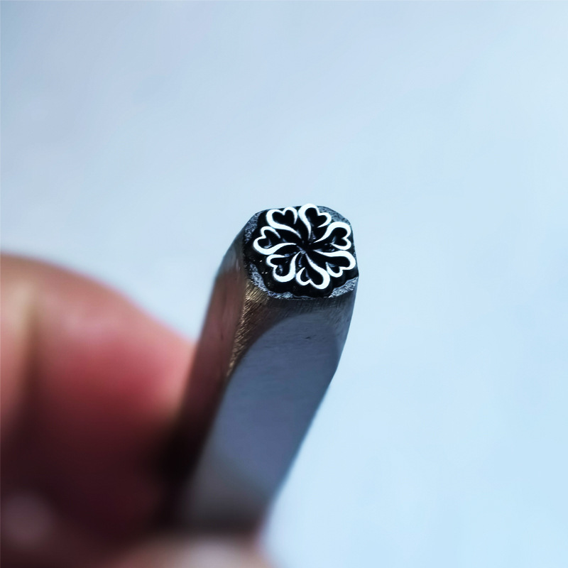 Professional Metal Stamping &  - Jewelry Making Anvil のレビューと価格
